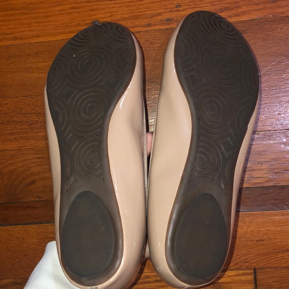 Dr. Scholl’s Flats - Picture 3 of 5